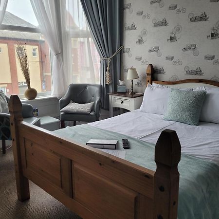 J'S Mayfair Guest House بلاكبول المظهر الخارجي الصورة