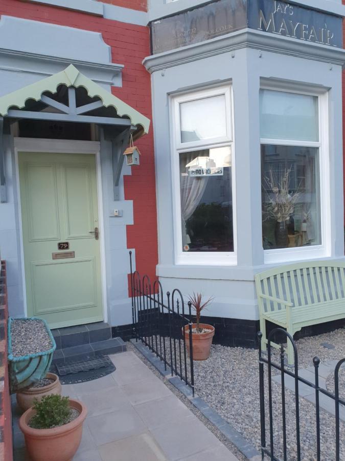 J'S Mayfair Guest House بلاكبول المظهر الخارجي الصورة