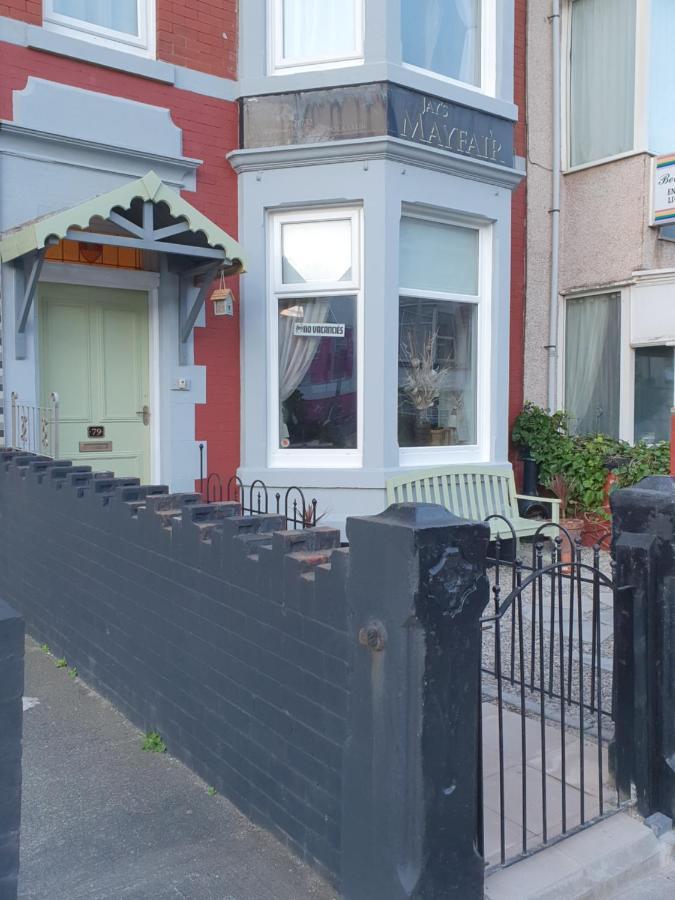J'S Mayfair Guest House بلاكبول المظهر الخارجي الصورة