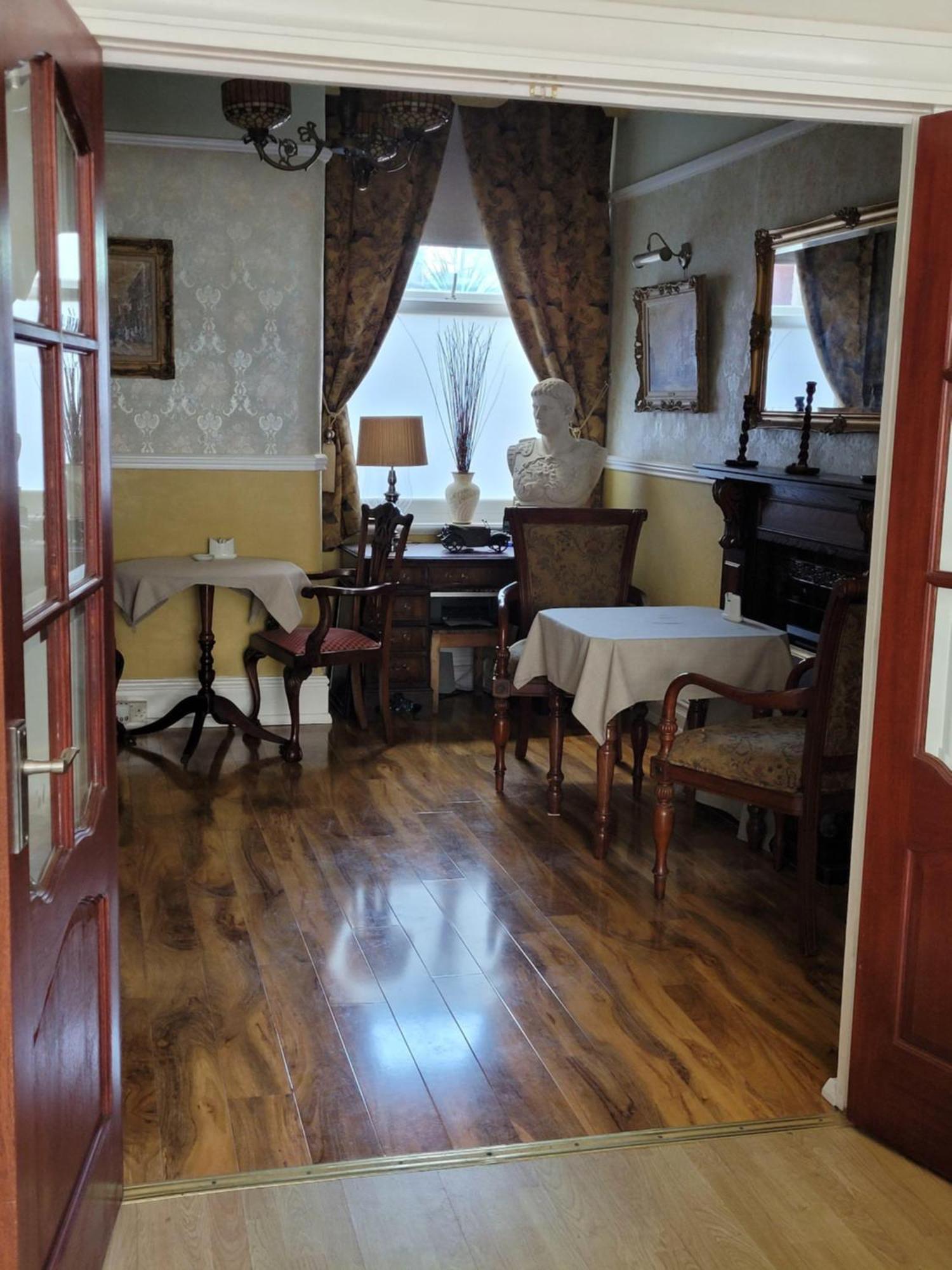 J'S Mayfair Guest House بلاكبول المظهر الخارجي الصورة