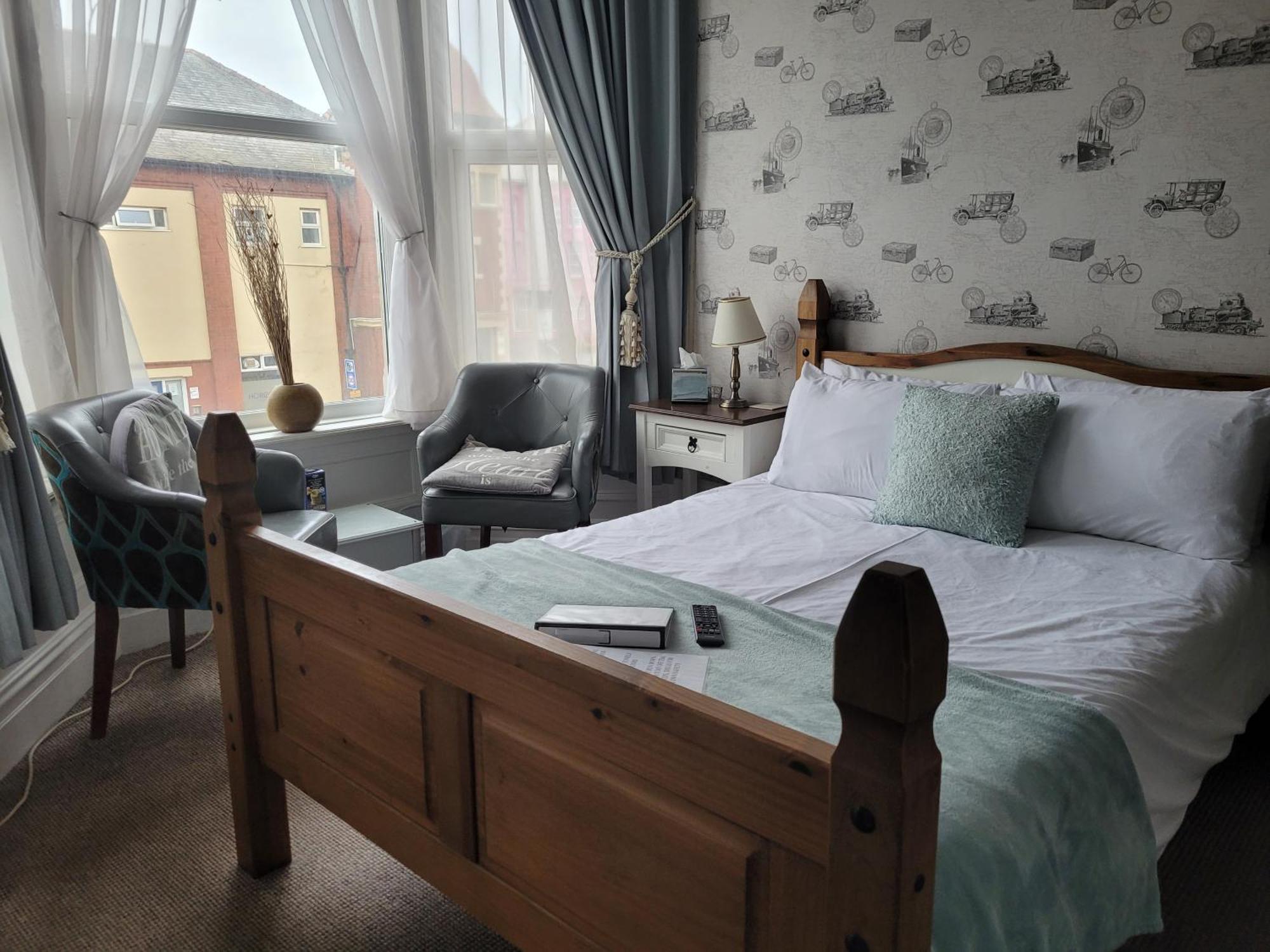 J'S Mayfair Guest House بلاكبول المظهر الخارجي الصورة
