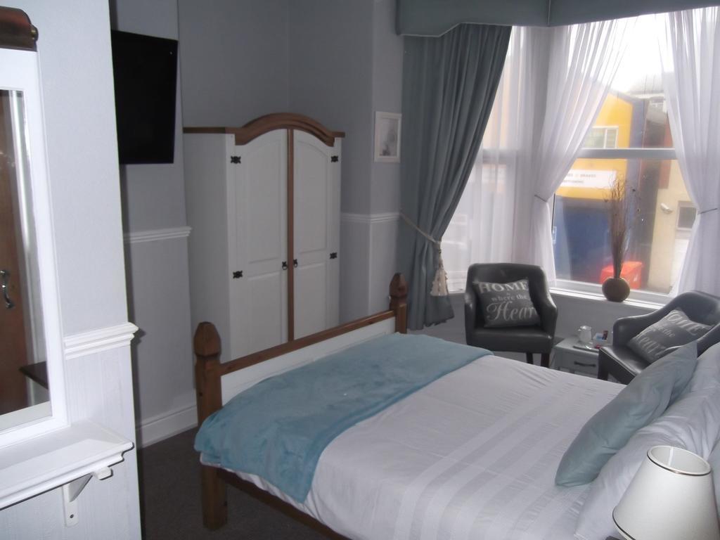 J'S Mayfair Guest House بلاكبول المظهر الخارجي الصورة