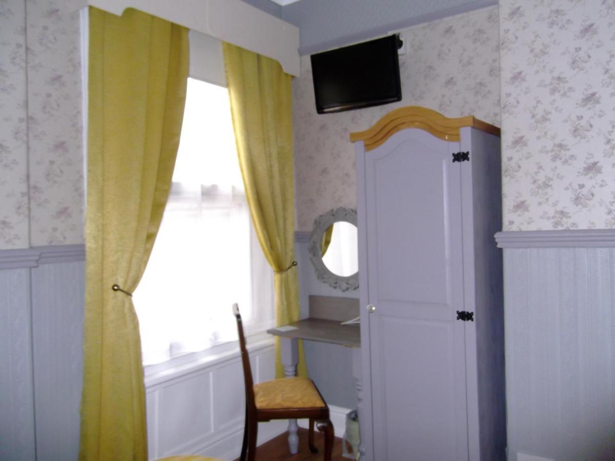 J'S Mayfair Guest House بلاكبول المظهر الخارجي الصورة